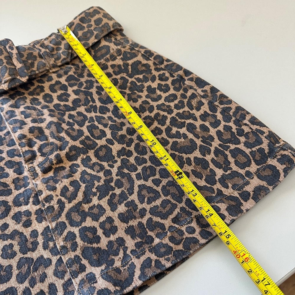 Show Me Your Mumu Tyra Belted Mini Skirt in Leopard Latte | Size Medium - Picture 10 of 15